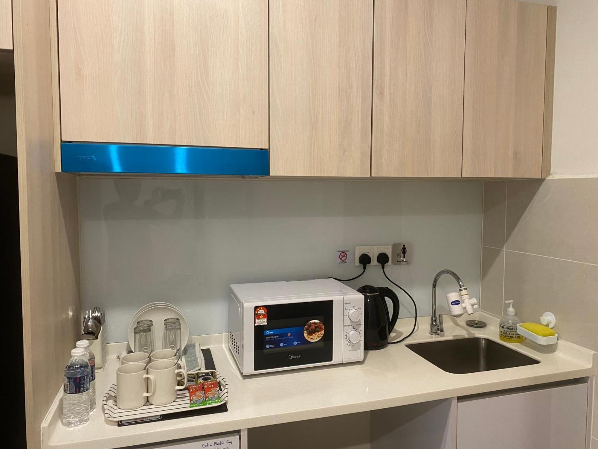 Kota Kinabalu City The Shore - Lucky 7 Homestay Екстер'єр фото
