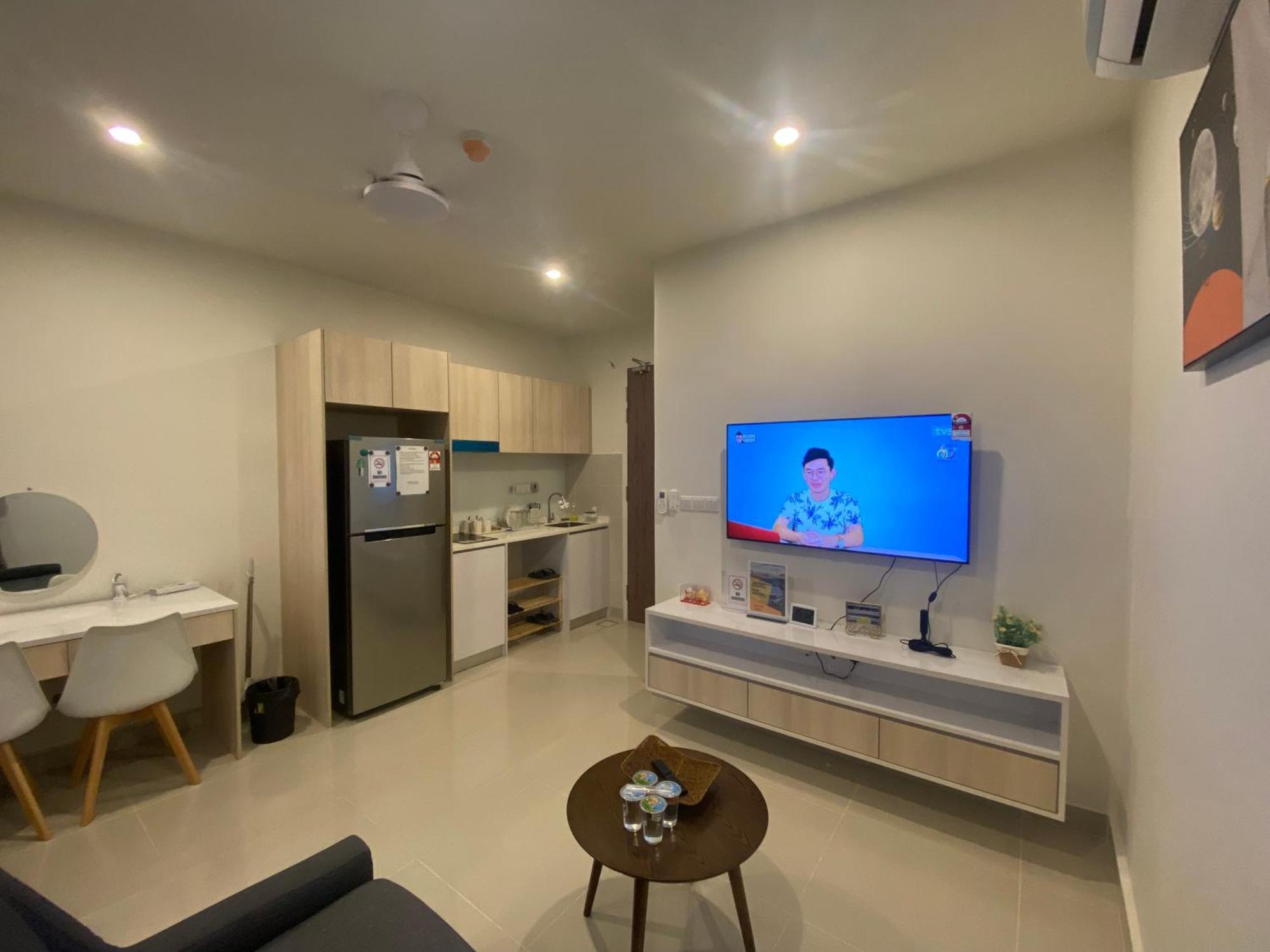 Kota Kinabalu City The Shore - Lucky 7 Homestay Екстер'єр фото