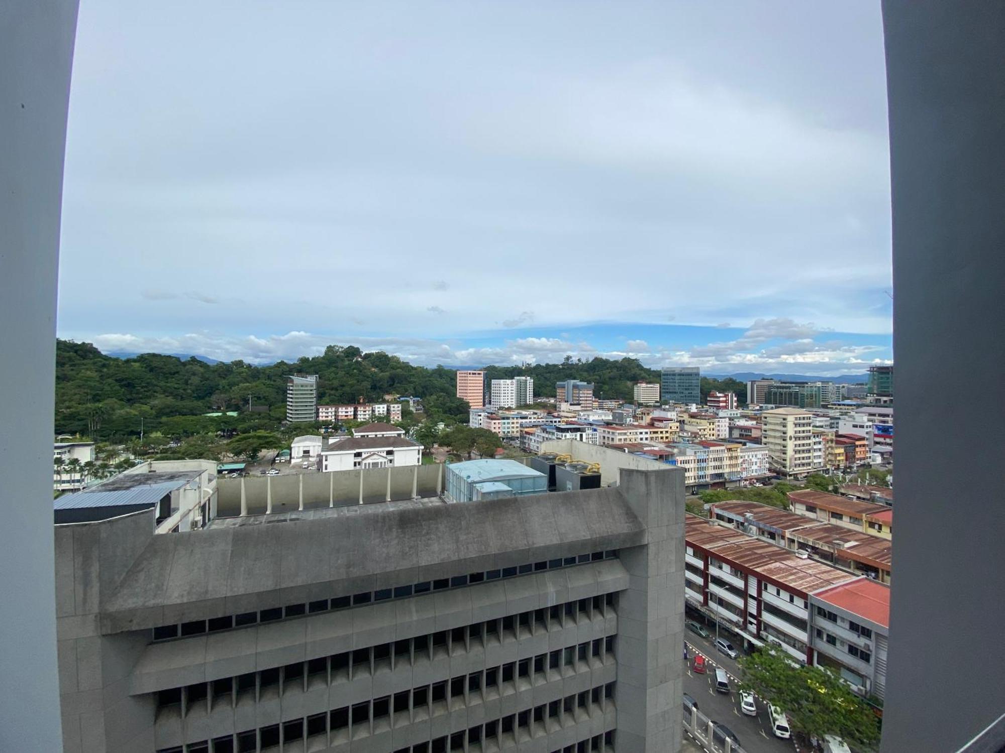 Kota Kinabalu City The Shore - Lucky 7 Homestay Екстер'єр фото